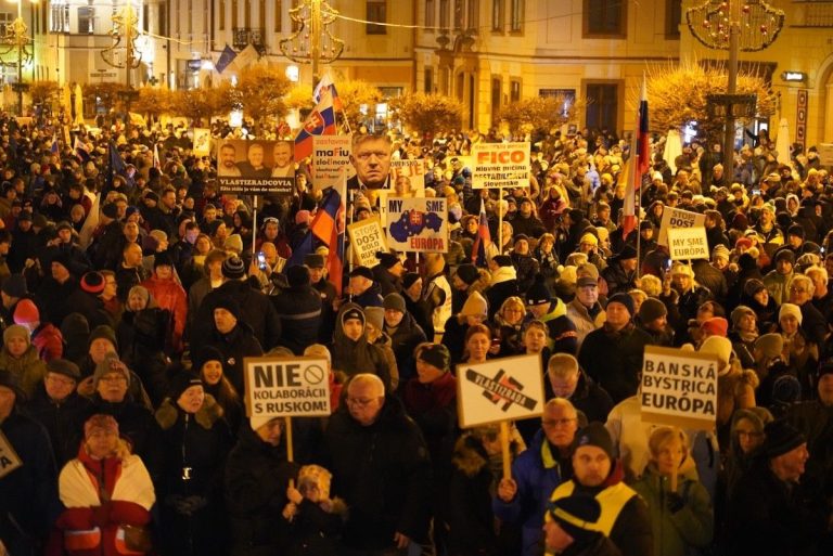 Tens of Thousands Protest Across Slovakia Demanding PM Robert Fico's Resignation