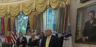 Trump urges Putin to “stop killing Ukrainians and Russians” as Washington weighs options on arms and oil pressure