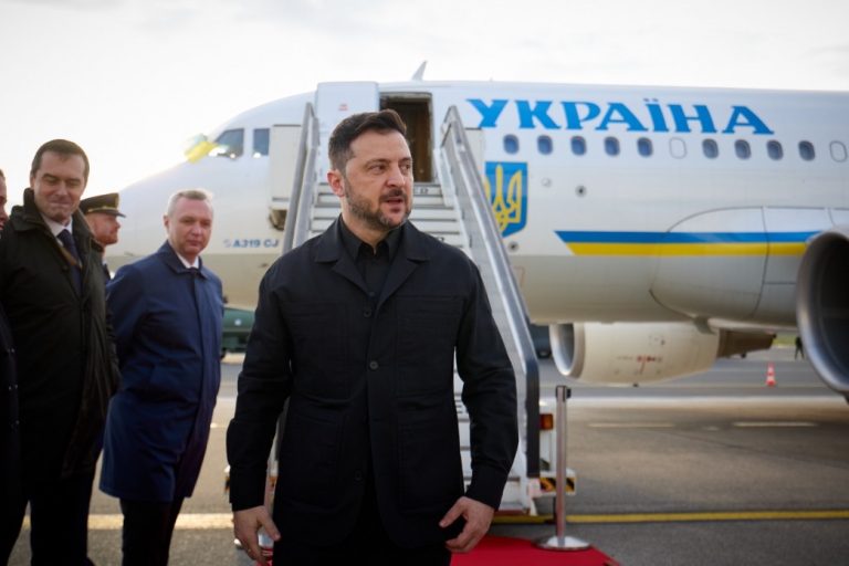 Trump and Zelensky Set for High-Stakes Meeting at Mar-a-Lago Trump