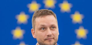 Greenland’s Prime Minister, Jens-Frederik Nielsen, warns of possible invasion