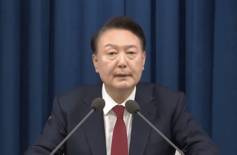 South Korean court renews arrest warrant for ex-president Yoon Suk Yeol