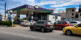 Russian Fuel Shortages Turn Ukraine’s Refinery Campaign Into an Economic-Pressure Story Russian Fuel Shortages Turn Ukraine's Refinery Campaign Into an Economic-Pressure Story